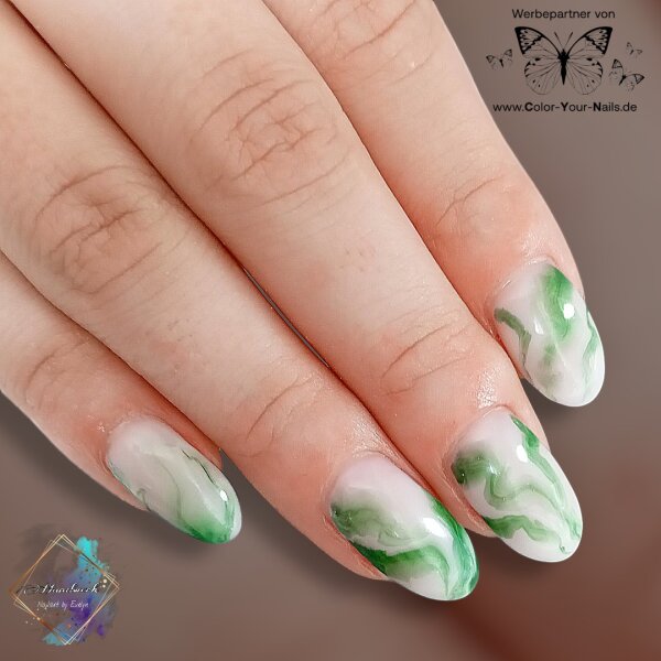 Glass Color Finish in Pinselflasche. 5ml Green