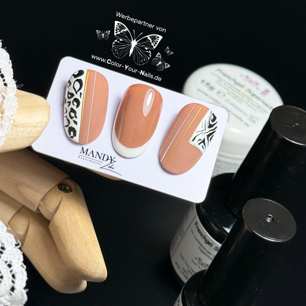Nailart Präsentationskarten weiß 7×4cm mit Einkerbungen
