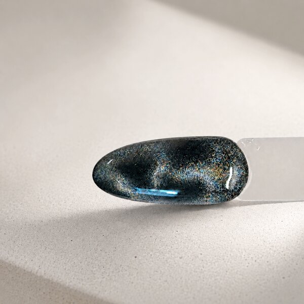 NEUE GRÖßE. Rainbow Cat Eye Glossy.